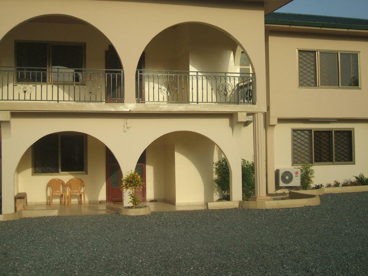 Charis Home Services Haatso Exterior foto